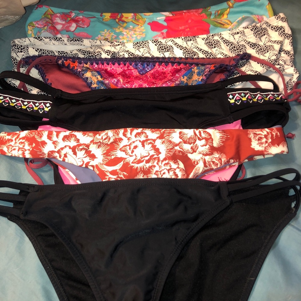 Swimsuits-Selling as a bundle but can be split!